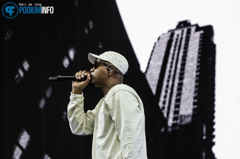 Nas op Red Hot Chili Peppers - 10/06 - Goffertpark foto