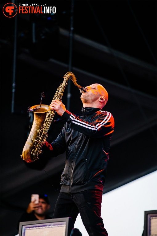 UB40 featuring Ali Campbell op Parkpop 2022 foto