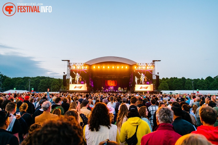 UB40 featuring Ali Campbell op Parkpop 2022 foto