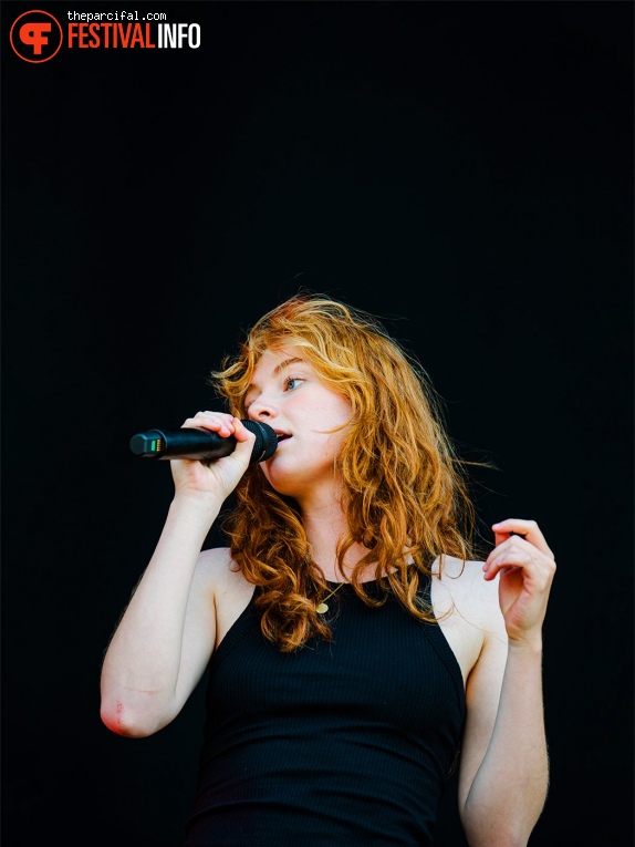 Froukje op Parkpop 2022 foto