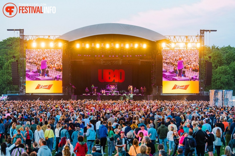 UB40 featuring Ali Campbell op Parkpop 2022 foto