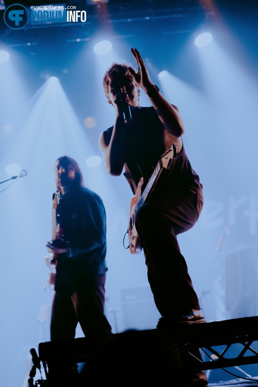 Bad Suns op Waterparks - 29/06 - Melkweg foto