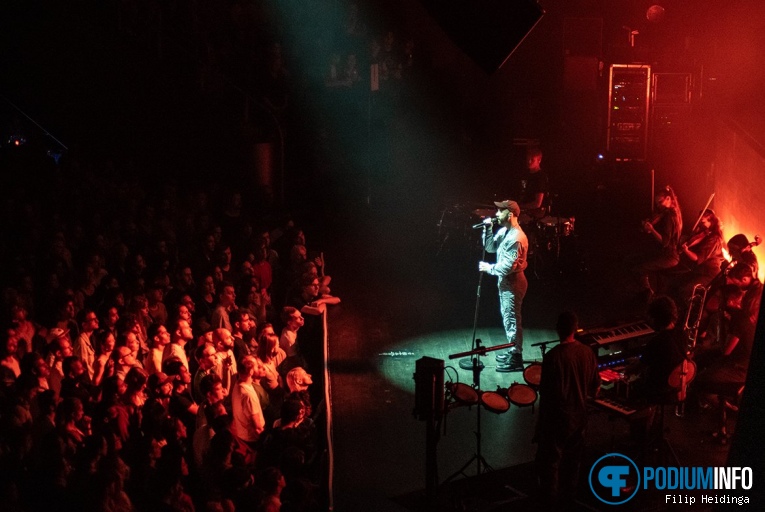 Woodkid op Woodkid - 14/06 - TivoliVredenburg foto