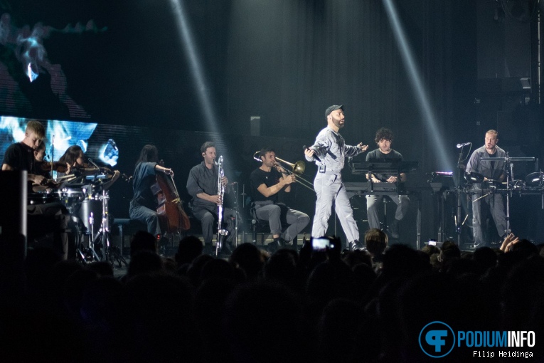 Woodkid op Woodkid - 14/06 - TivoliVredenburg foto