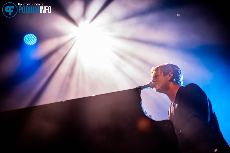 Tom Odell op Tom Odell - 15/06 - 013, Tilburg foto