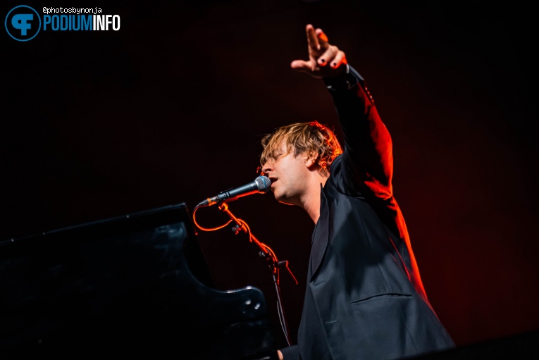 Tom Odell op Tom Odell - 15/06 - 013, Tilburg foto