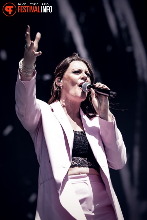 Floor Jansen op Pinkpop 2022 - Vrijdag foto