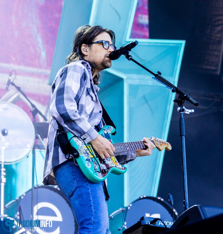 Weezer op Hella Mega Tour - 22/06 - Stadspark foto