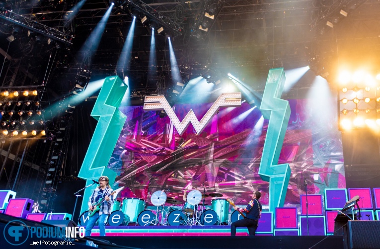 Weezer op Hella Mega Tour - 22/06 - Stadspark foto