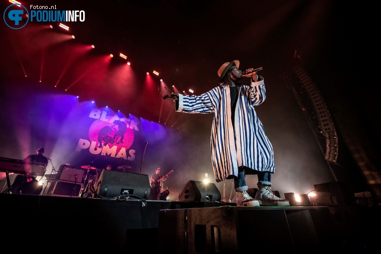 Black Pumas op Black Pumas - 26/06 - Afas Live foto