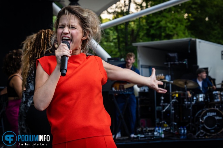 Selah Sue op Selah Sue - 24/06 - Zuiderparktheater foto
