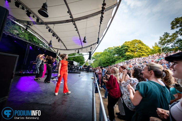 Selah Sue op Selah Sue - 24/06 - Zuiderparktheater foto