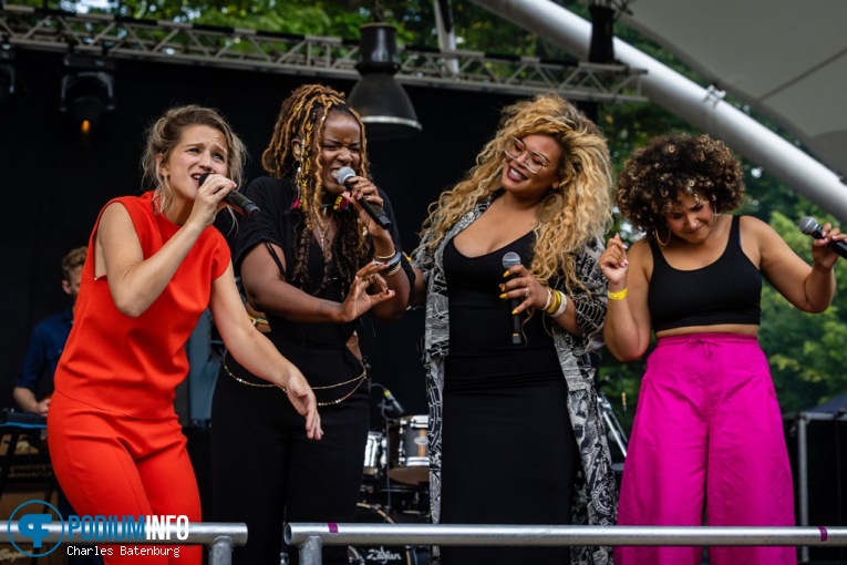 Selah Sue op Selah Sue - 24/06 - Zuiderparktheater foto