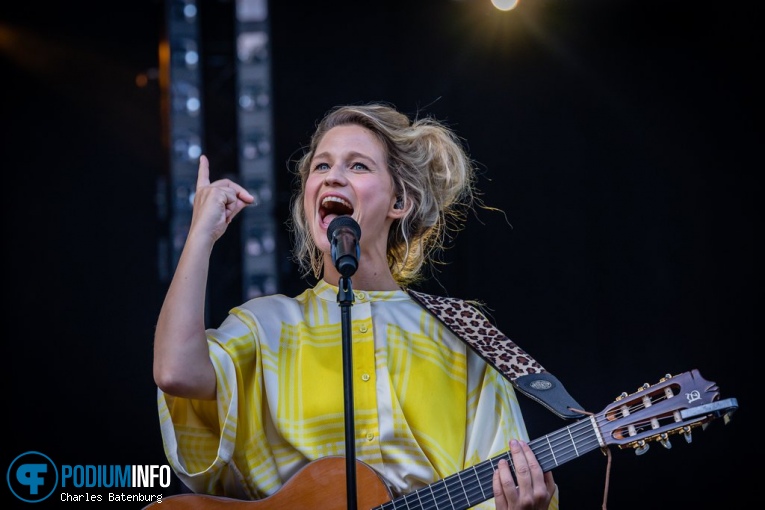Selah Sue op Selah Sue - 24/06 - Zuiderparktheater foto