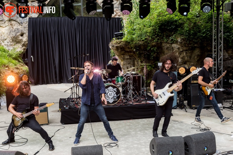 Klone op Midsummer Prog 2022 foto