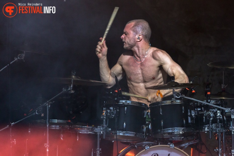 Leprous op Midsummer Prog 2022 foto