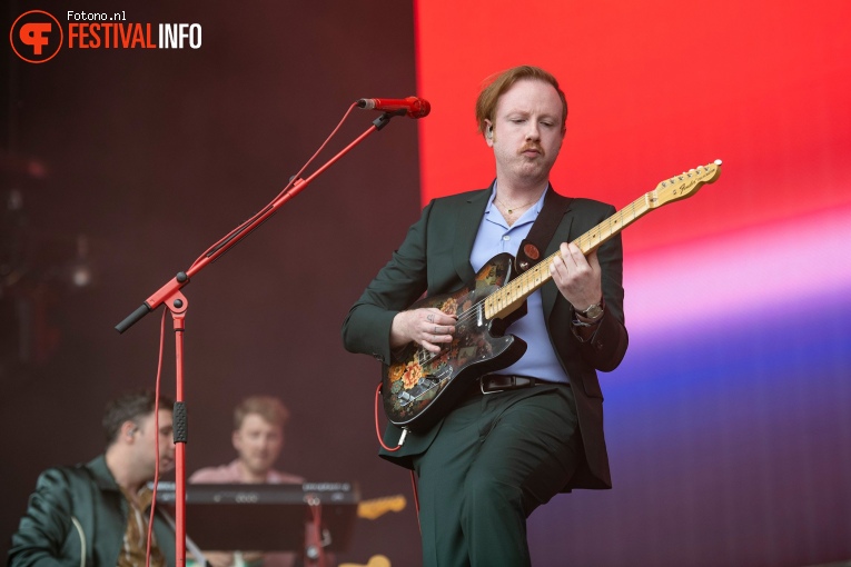 Two Door Cinema Club op Down The Rabbit Hole 2022 - Vrijdag foto