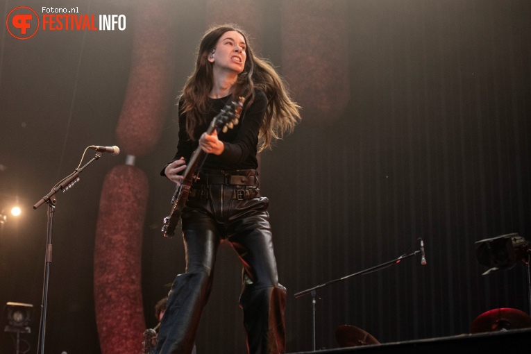 Haim op Down The Rabbit Hole 2022 - Vrijdag foto