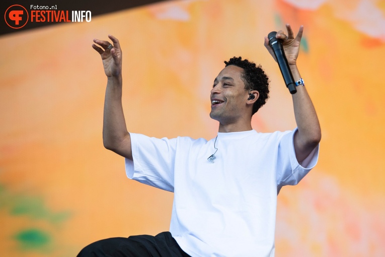 Loyle Carner op Down The Rabbit Hole 2022 - Vrijdag foto