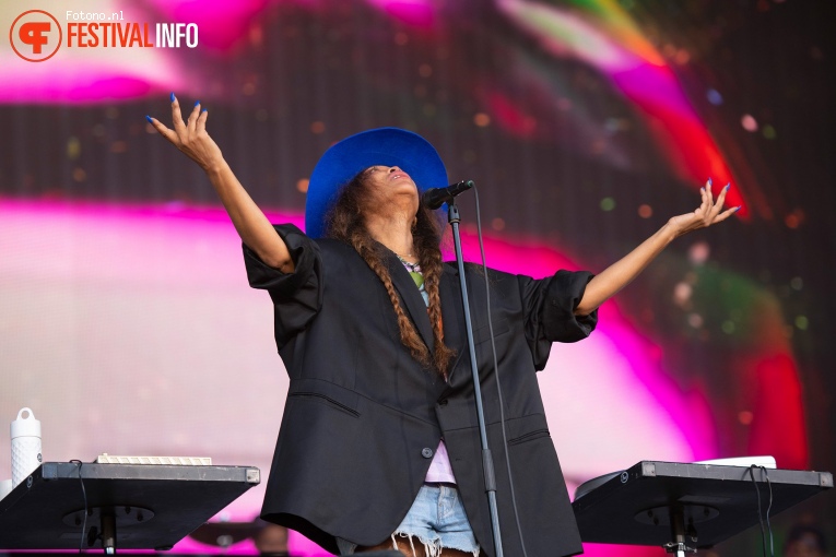 Erykah Badu op Down The Rabbit Hole 2022 - Zondag foto