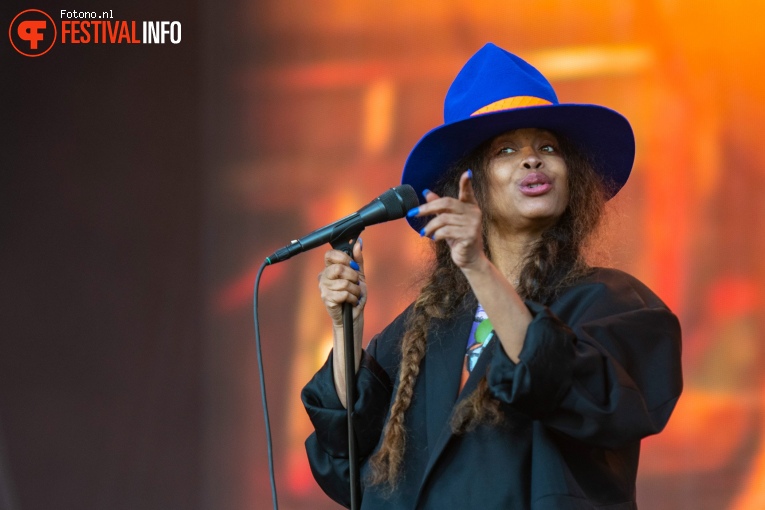 Erykah Badu op Down The Rabbit Hole 2022 - Zondag foto