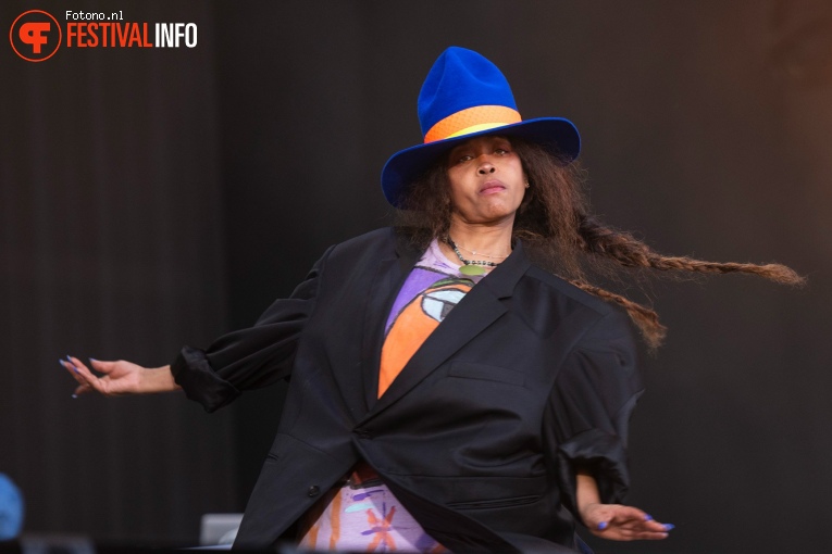 Erykah Badu op Down The Rabbit Hole 2022 - Zondag foto