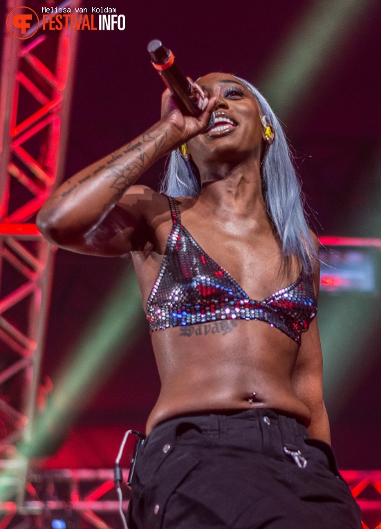 Flo Milli op WOO HAH x Rolling Loud 2022 - Zondag foto