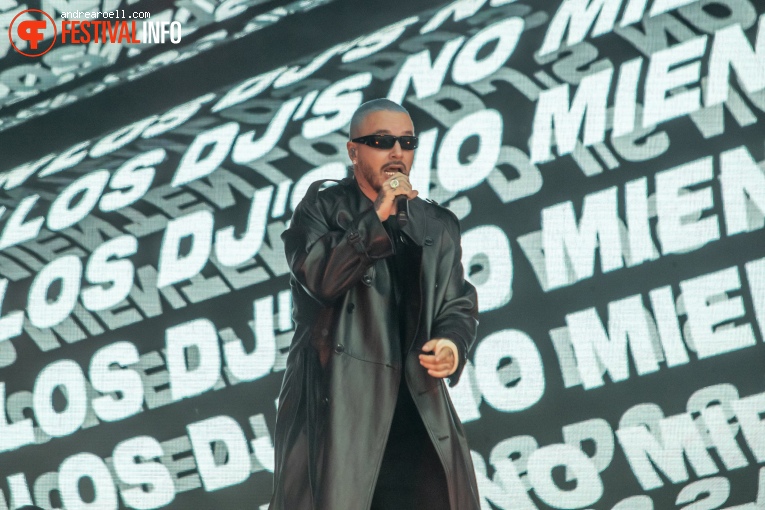 J. Balvin op Pal Mundo Outdoor 2022 foto