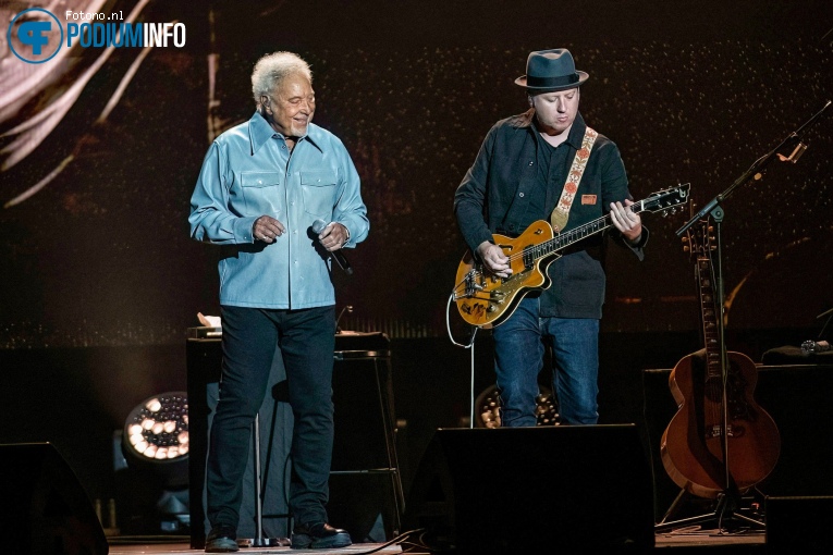 Tom Jones op Tom Jones - 06/07 - Ziggo Dome foto
