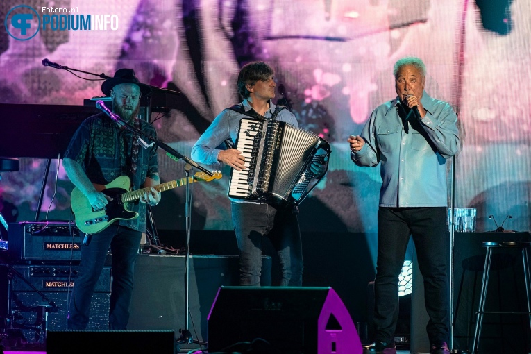 Tom Jones op Tom Jones - 06/07 - Ziggo Dome foto