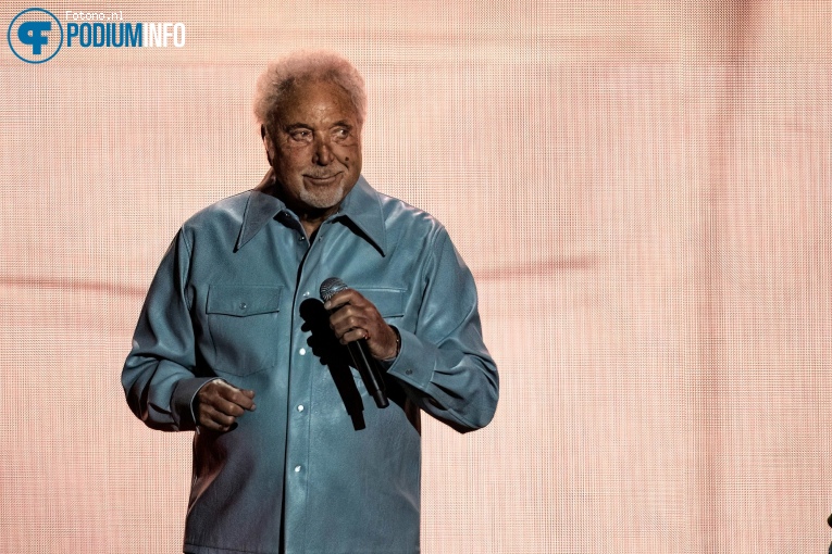 Tom Jones op Tom Jones - 06/07 - Ziggo Dome foto