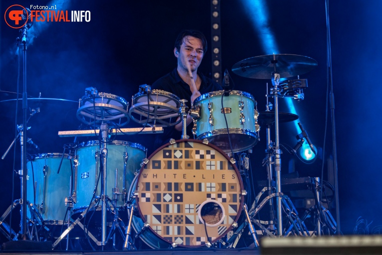 White Lies op Bospop 2022 - Vrijdag foto