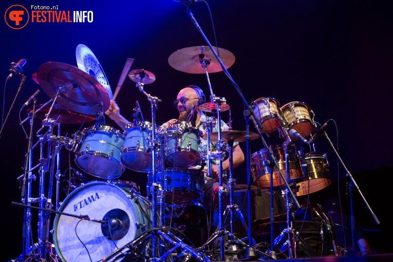 Level 42 op Bospop 2022 - Vrijdag foto