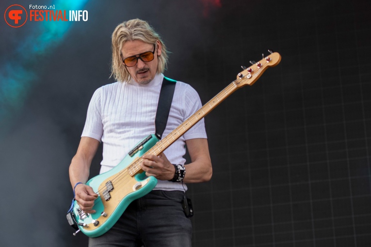 Inge van Calkar op Bospop 22 - Vrijdag foto