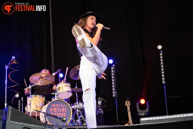 Mell & Vintage Future op Bospop 22 - Vrijdag foto