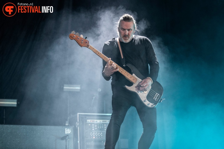 Dizzy Mizz Lizzy op Bospop 2022 - Zaterdag foto