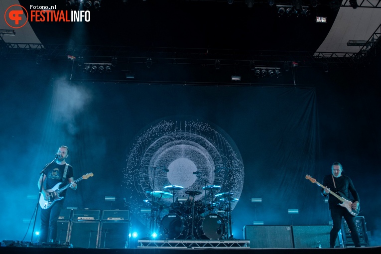 Dizzy Mizz Lizzy op Bospop 2022 - Zaterdag foto