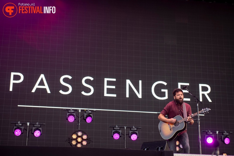 Passenger (Singer-songwriter) op Bospop 2022 - Zaterdag foto