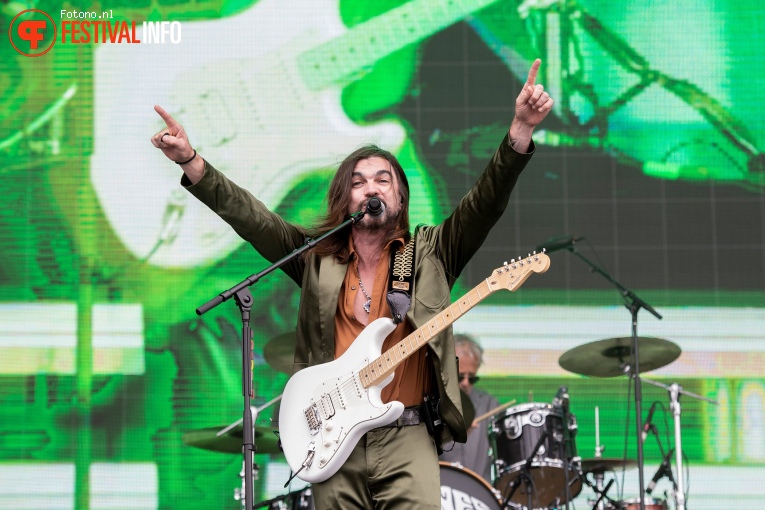 Juanes op Bospop 2022 - Zondag foto