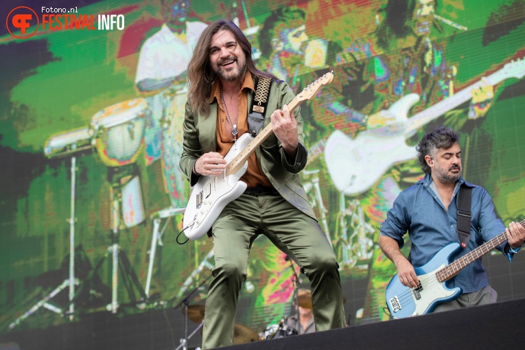 Juanes op Bospop 2022 - Zondag foto