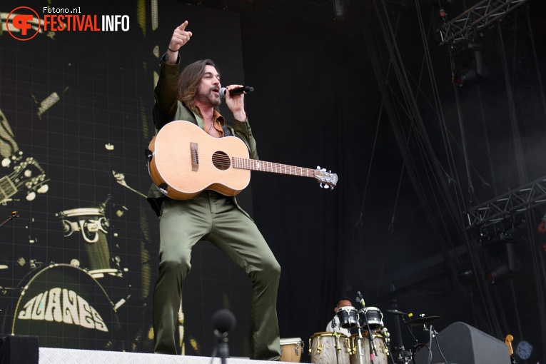 Juanes op Bospop 2022 - Zondag foto