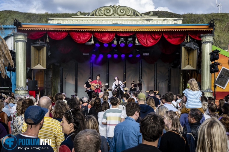 Kids With Buns op Balthazar - 14/07 - Woodstock69 foto