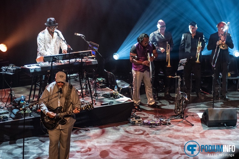 The New Power Generation op The New Power Generation - 18/07 - TivoliVredenburg foto