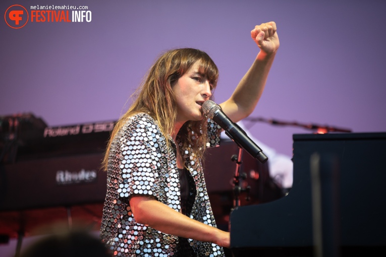 Juliette Armanet op Paléo 2022 foto
