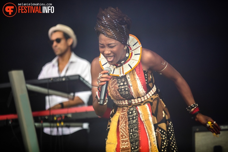 Fatoumata Diawara op Paléo 2022 foto