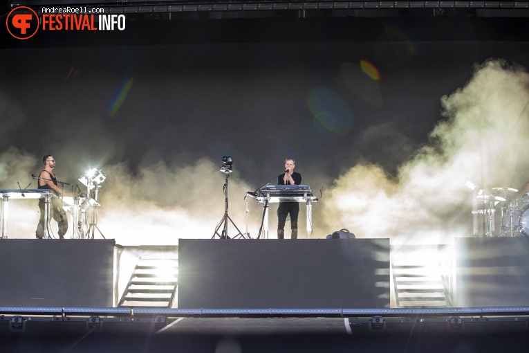 Rufus Du Sol op Sziget 2022 - Woensdag foto