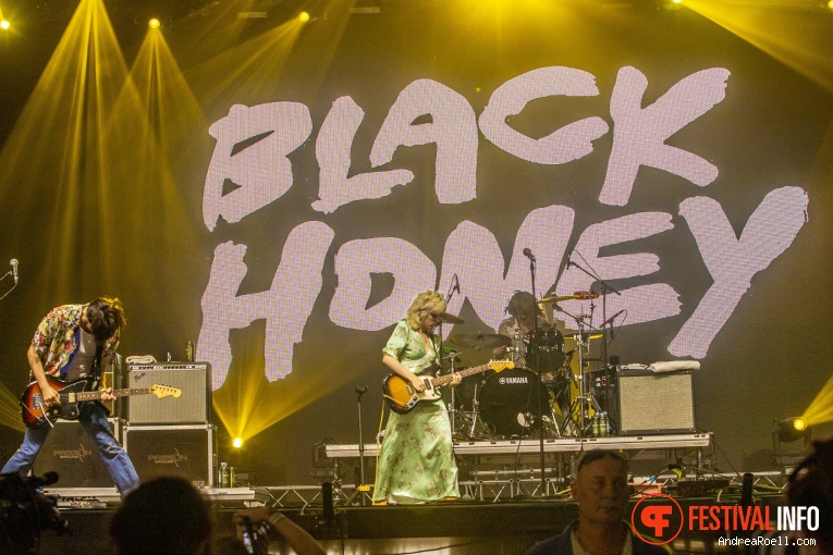 Black Honey op Sziget 2022 - Zaterdag foto