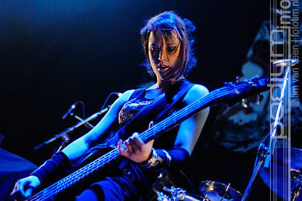 Sonic Syndicate op In Flames - 9/10 - 013 foto