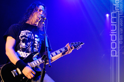 Gojira op In Flames - 9/10 - 013 foto