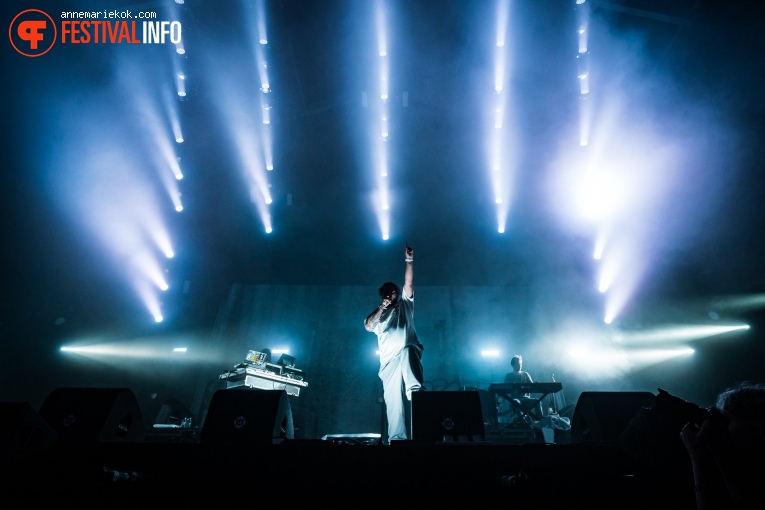 Zwangere Guy op Lowlands 2022 - vrijdag foto